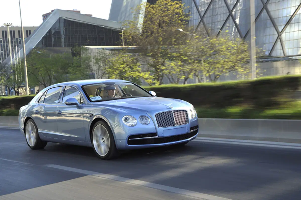 Bentley Flying Spur Spur 2.9 V6 hybrid auto (42)