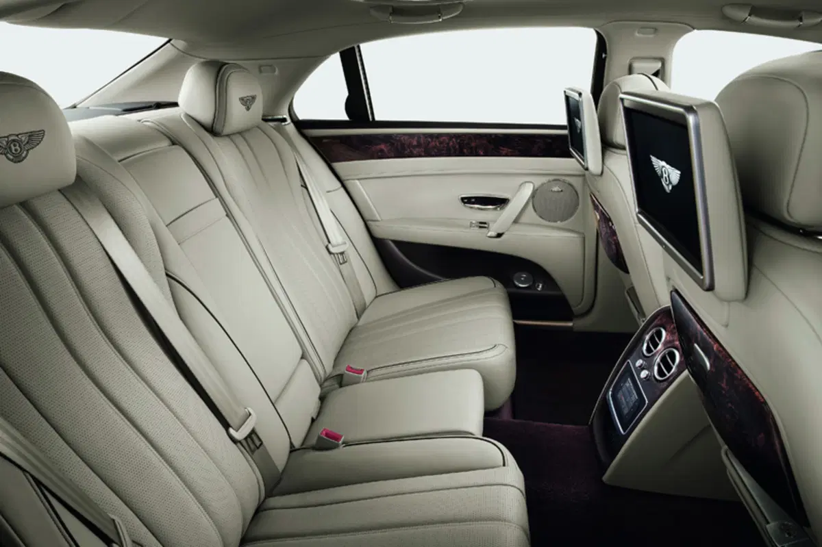 Bentley Flying Spur Spur 2.9 V6 hybrid auto (47)
