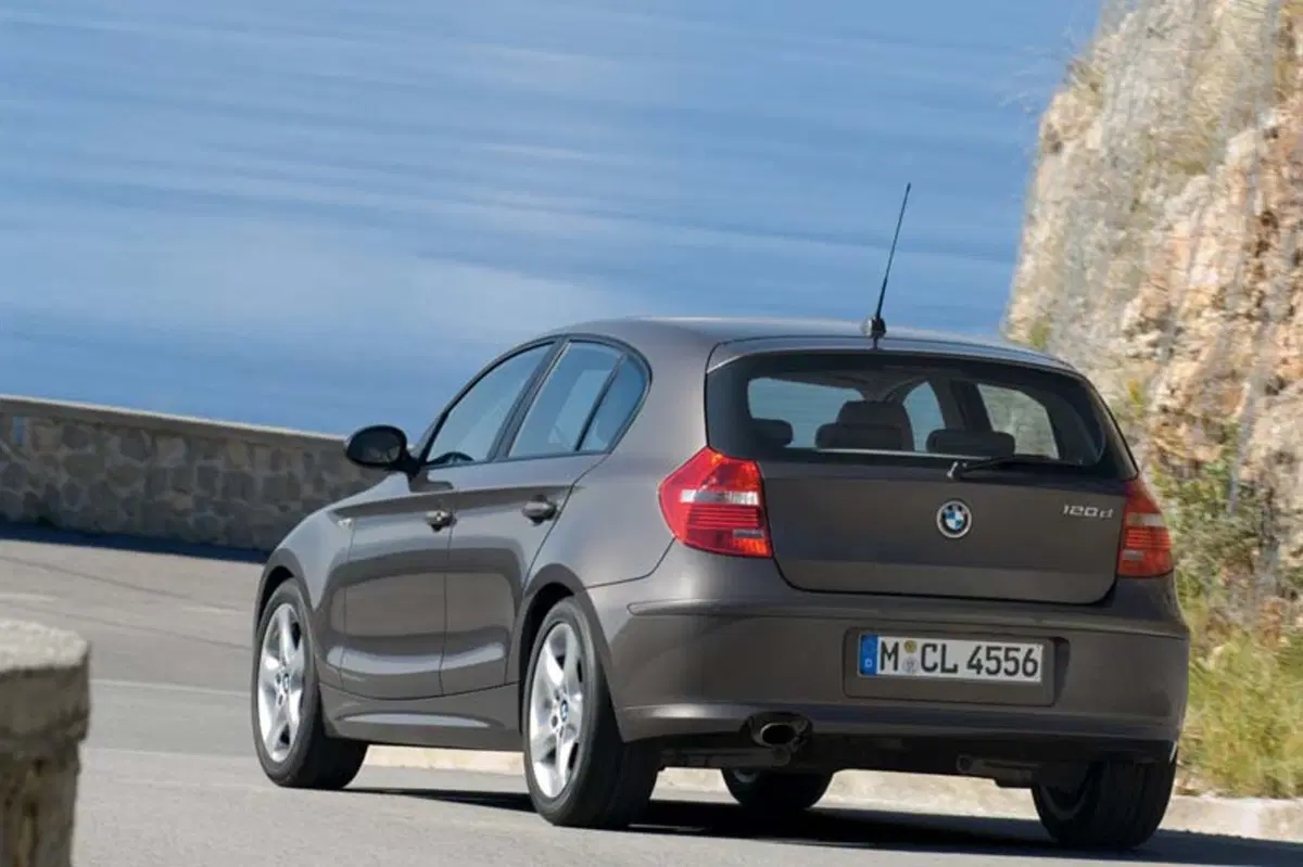 BMW Serie 1 118i cat 5 porte Futura (3)