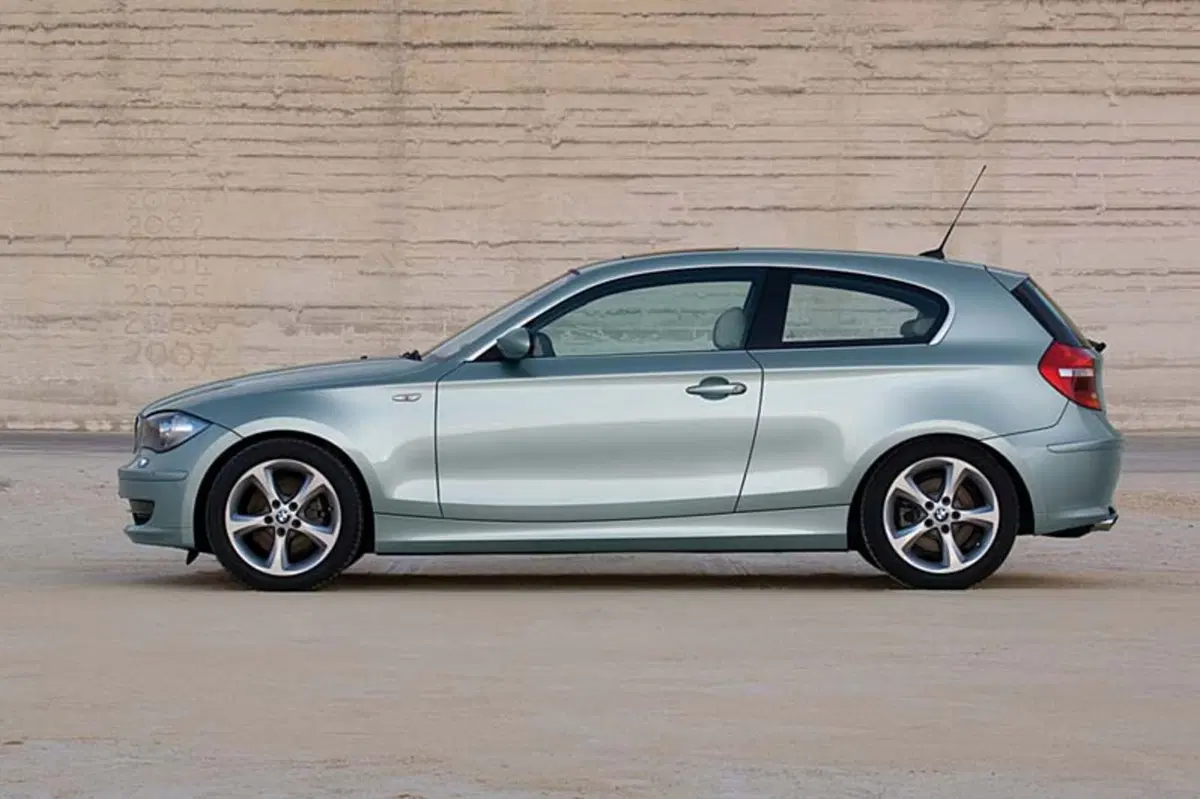 BMW Serie 1 116d 2.0 116CV cat 3 porte.It DPF (4)
