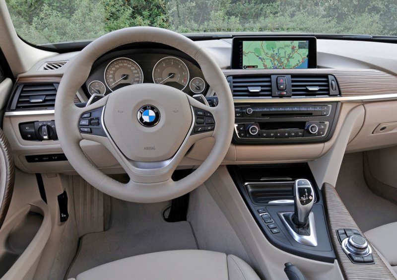 BMW Serie 3 (2011-19) (6)