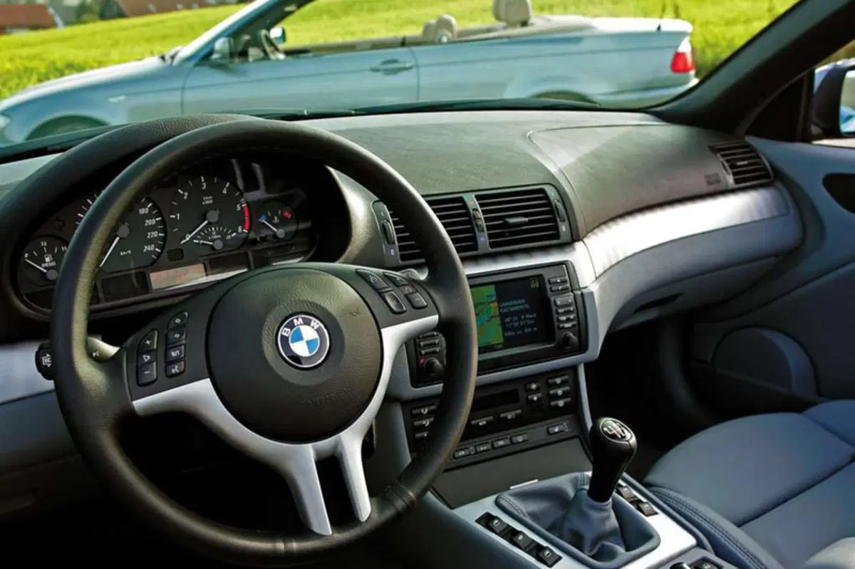 BMW Serie 3 Cabrio 330Cd cat  All Seasons (7)
