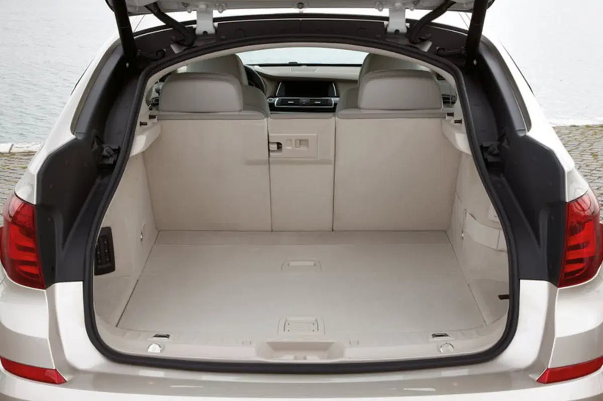 BMW Serie 5 GT (2009-17) (7)