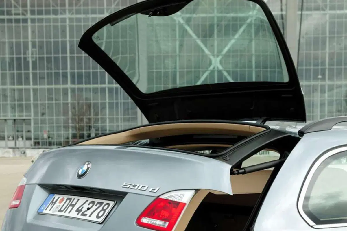 BMW Serie 5 Touring (2004-10) (6)