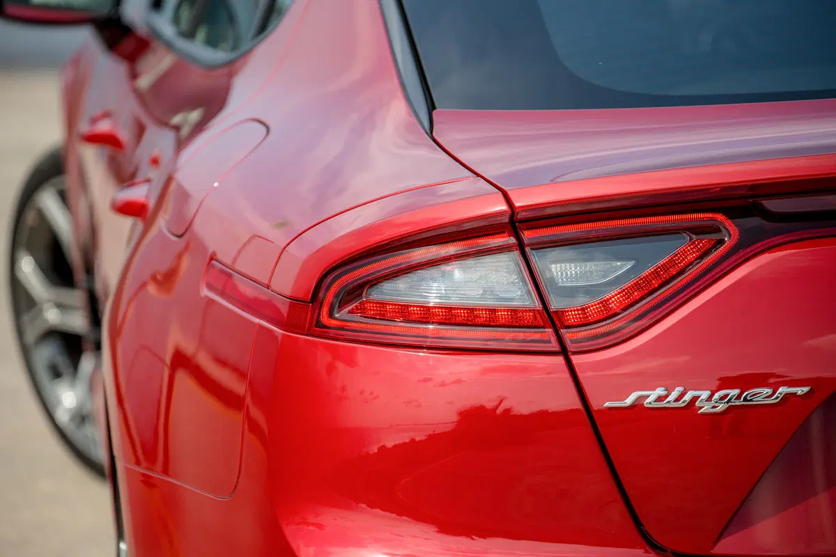 Kia Stinger GT, a caccia grossa con la koreana V6 biturbo  (22)