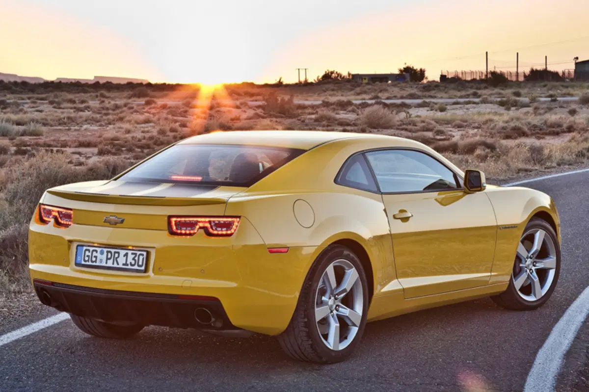 Chevrolet Camaro Coupé (2011-14) (3)