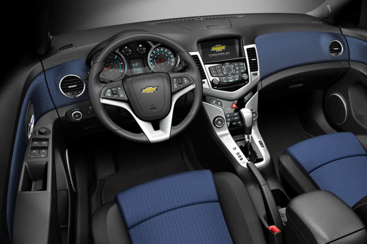 Chevrolet Cruze 1.8 5 porte LT GPL (4)