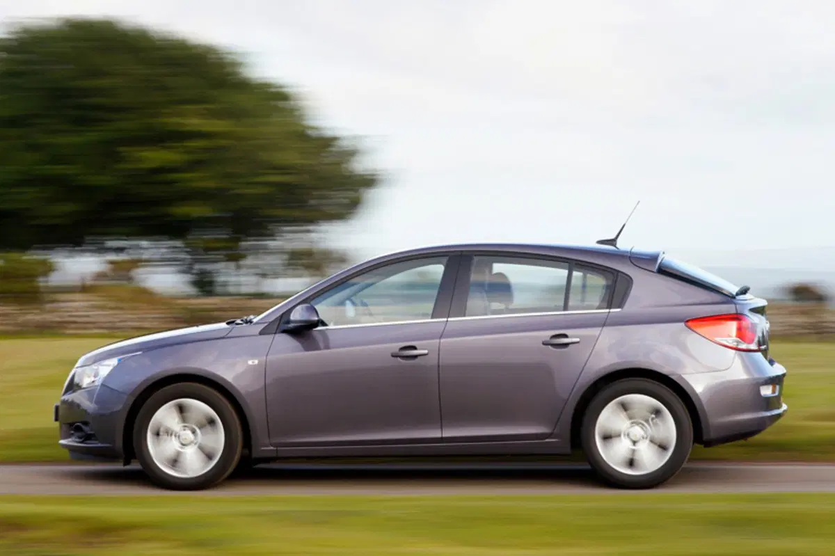 Chevrolet Cruze 1.8 5 porte LT GPL (7)