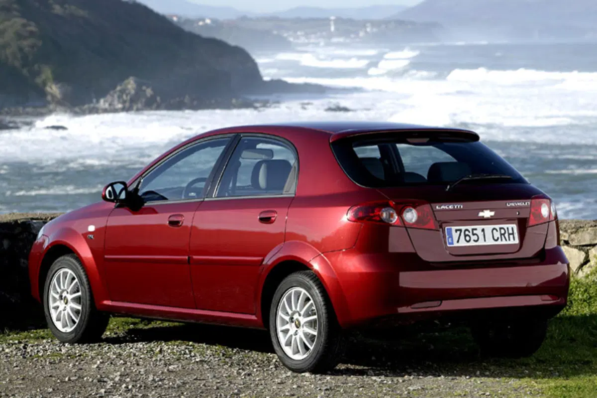 Chevrolet Lacetti (2005-10) (2)
