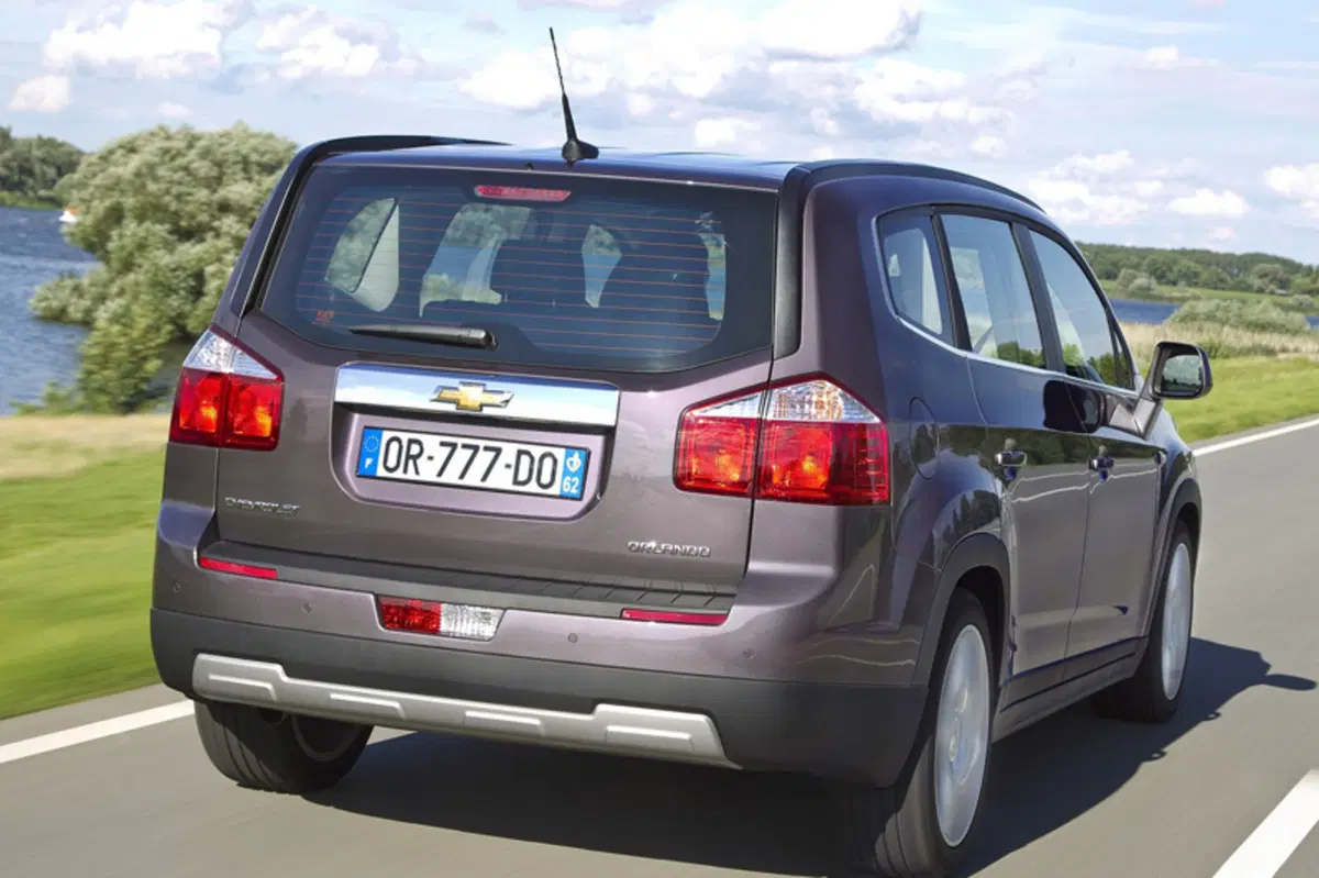 Chevrolet Orlando (2010-15) (2)
