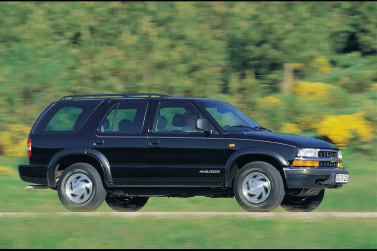 Chevrolet S-Blazer (1995-02) (3)
