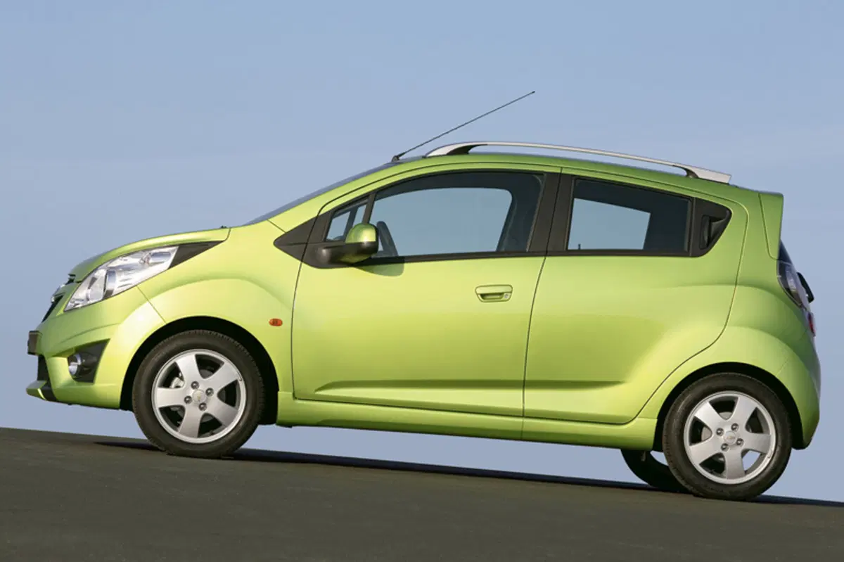 Chevrolet Spark 1.0 LS (3)