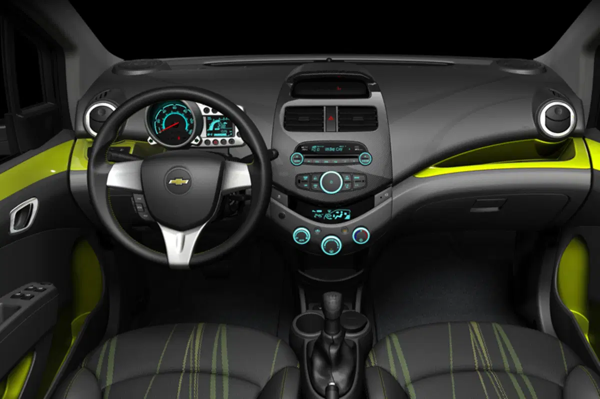 Chevrolet Spark 1.0 LS (5)