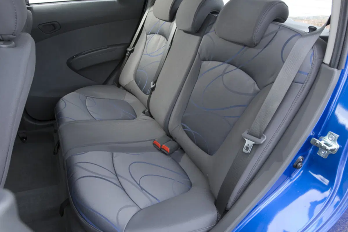 Chevrolet Spark 1.0 LS (6)