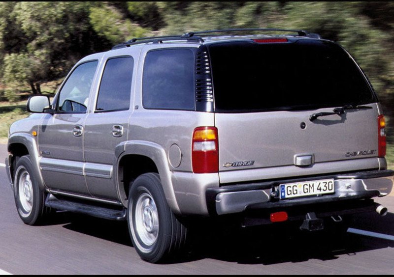 Chevrolet Tahoe (2000-06) (3)