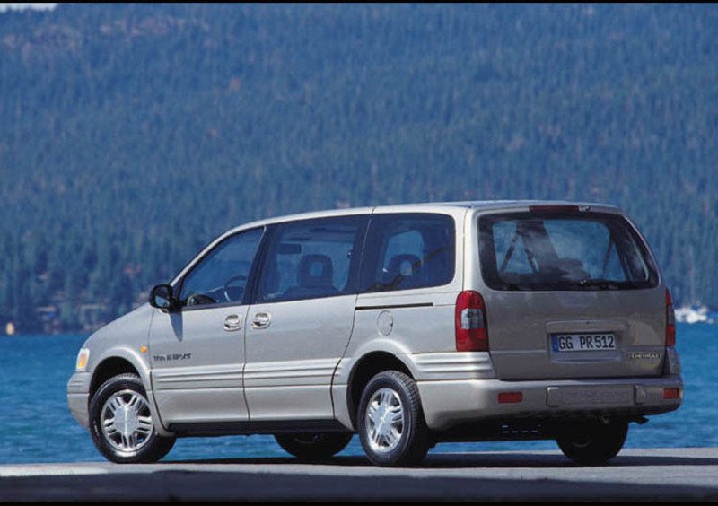 Chevrolet Trans Sport (1998-05) (2)