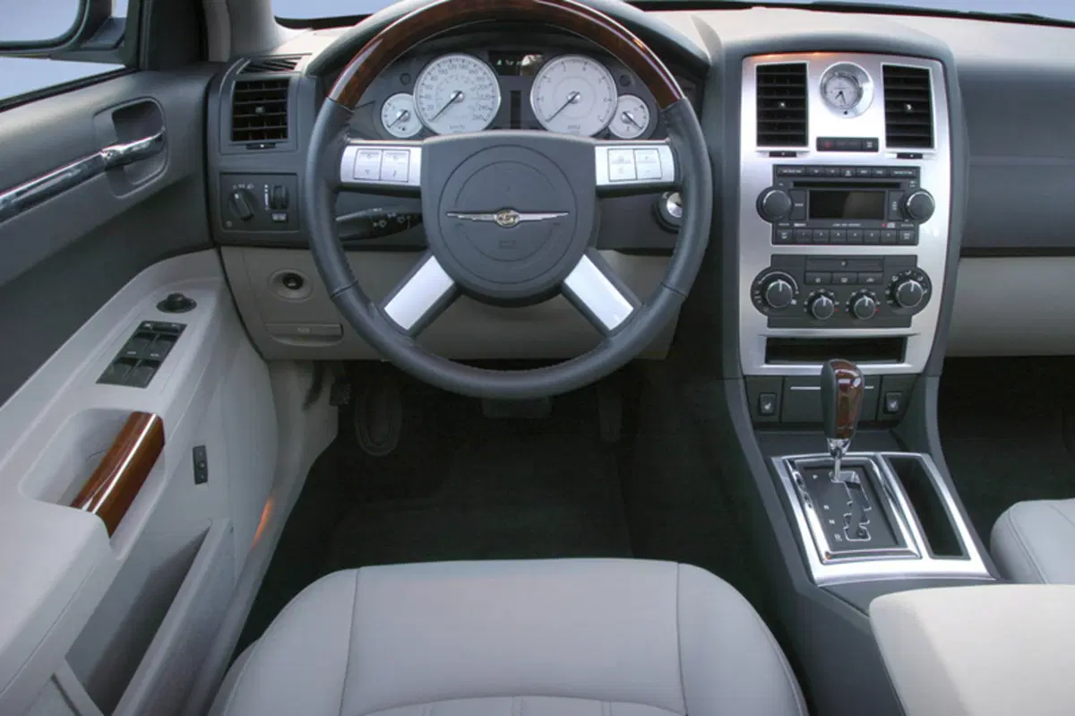 Chrysler 300 C (2005-10) (5)