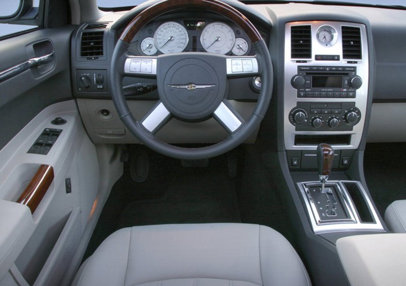 Chrysler 300 C (2005-10) (5)