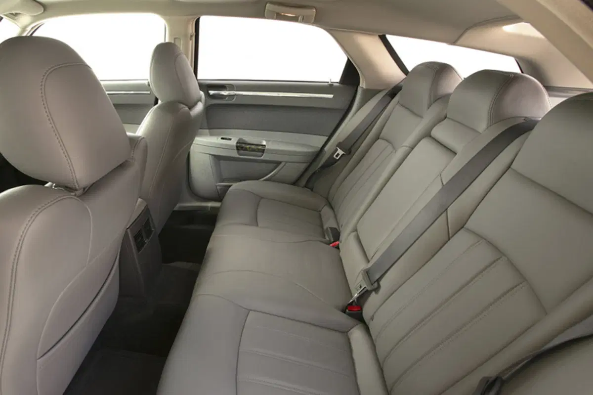 Chrysler 300 C Station Wagon (2005-11) (5)