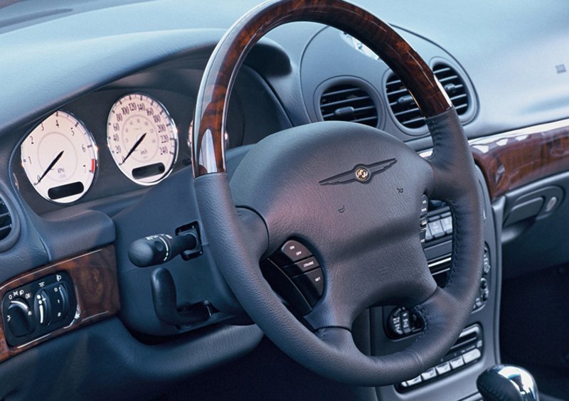 Chrysler 300 M (1998-05) (5)