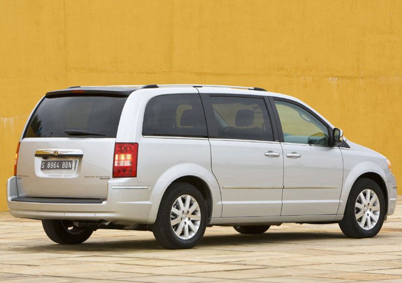 Chrysler Grand Voyager (2008-11) (2)