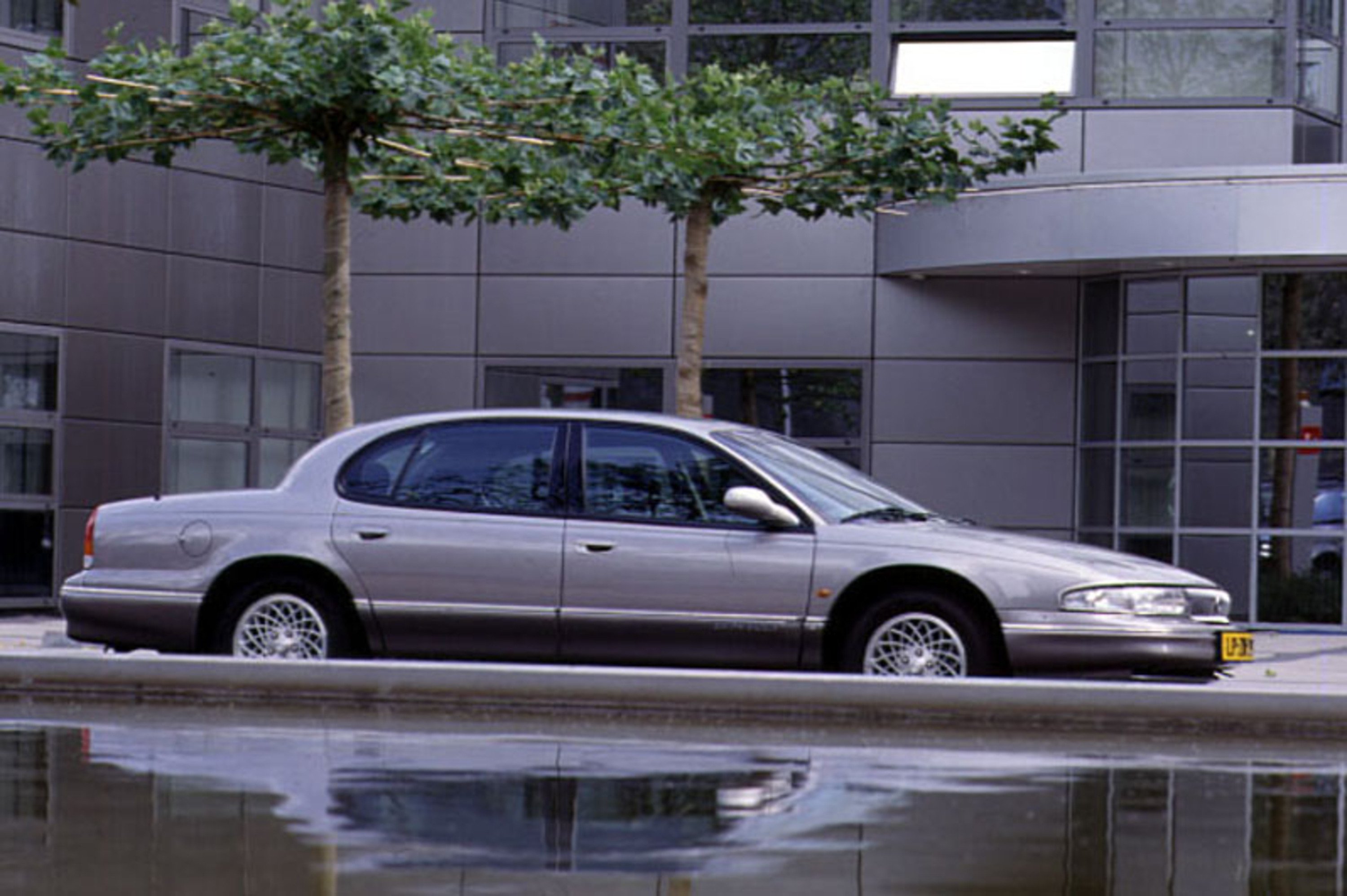 Chrysler New Yorker (1996-97)