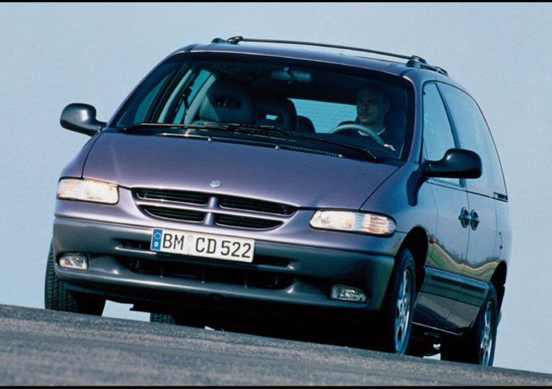 Chrysler Voyager (1995-01) (3)