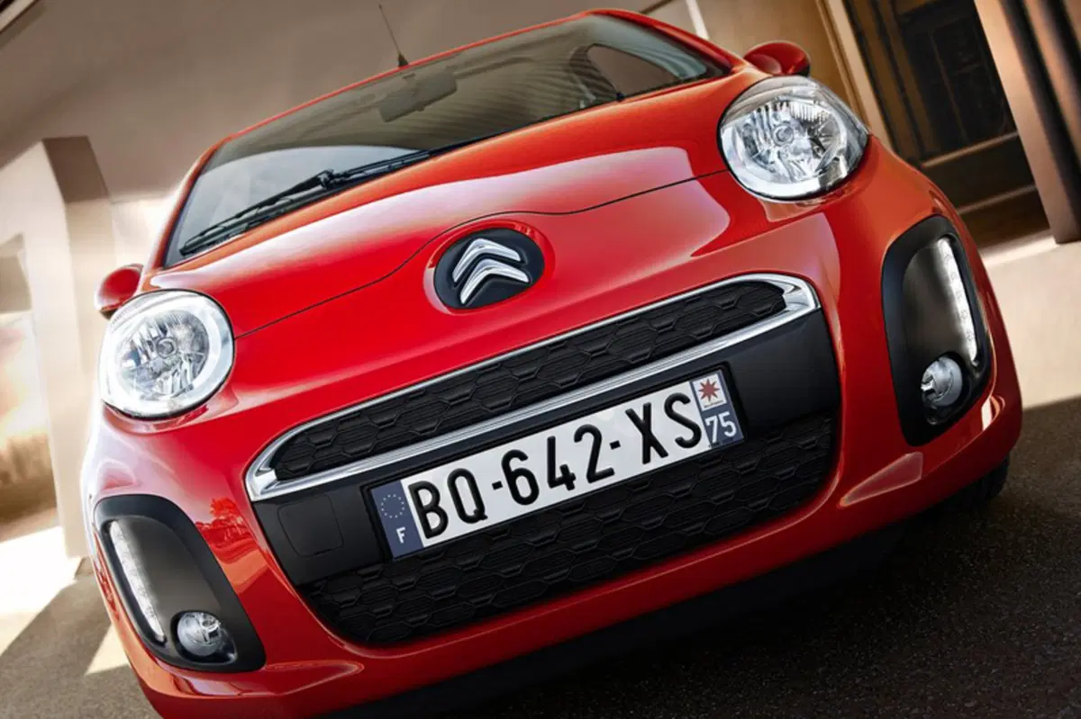Citroen C1 1.0 3 porte CMP DeeJay (11)