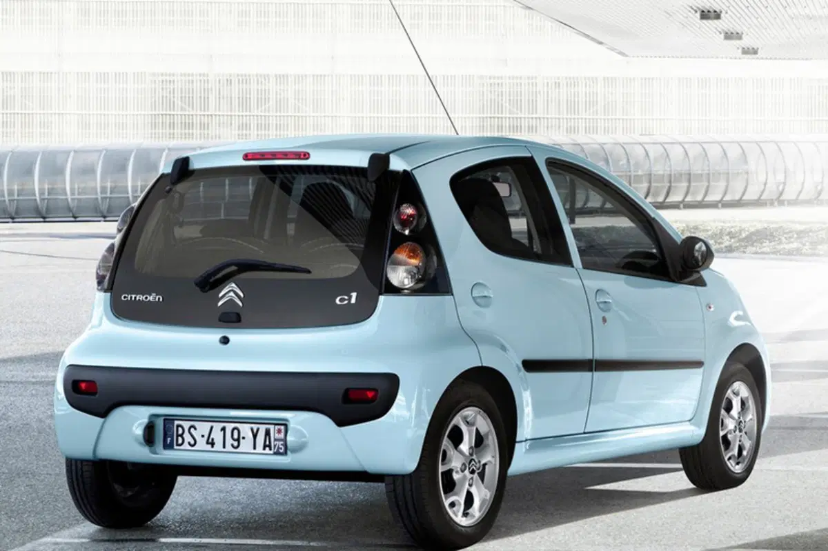Citroen C1 1.0 3 porte CMP DeeJay (18)