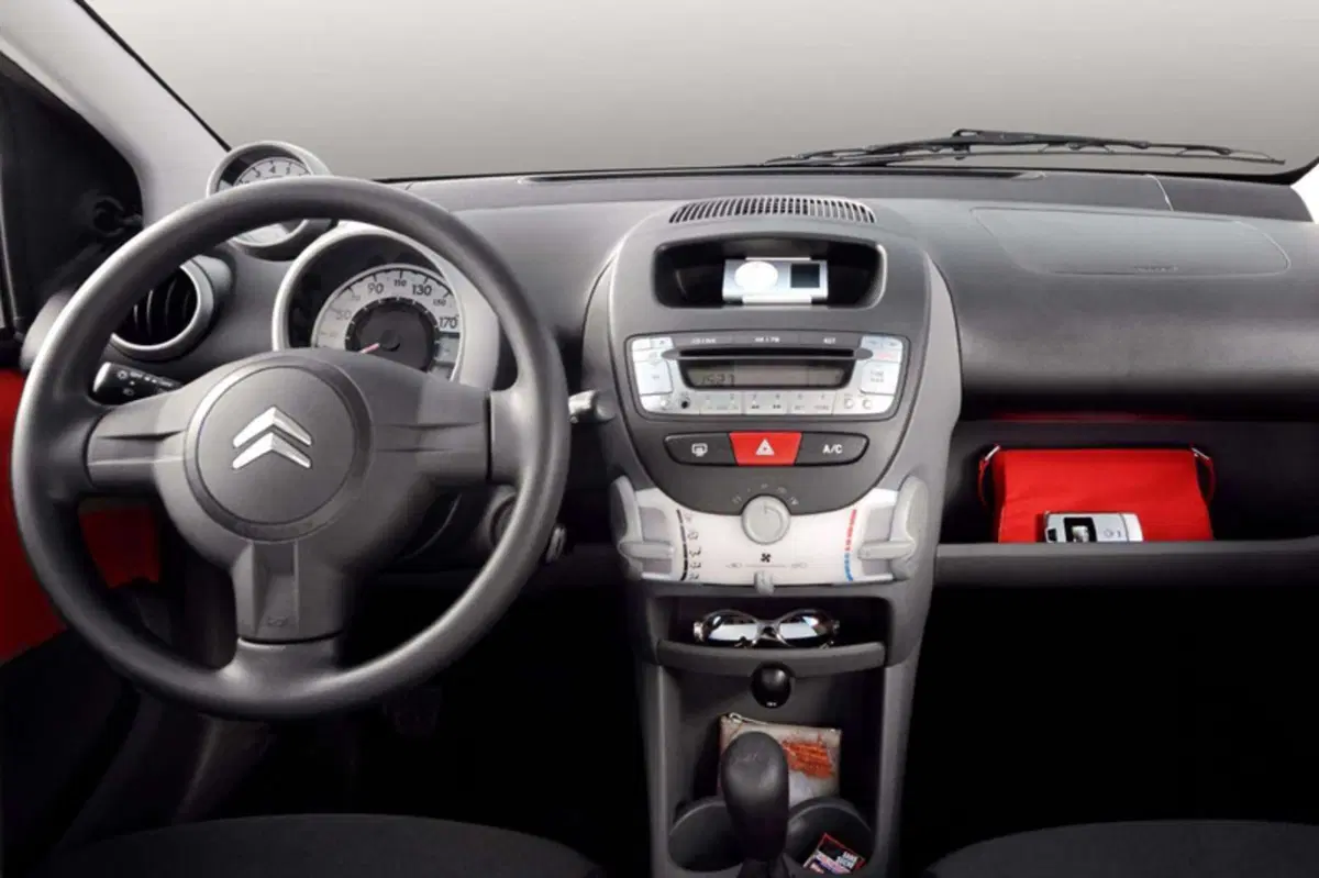 Citroen C1 1.0 3 porte CMP DeeJay (26)
