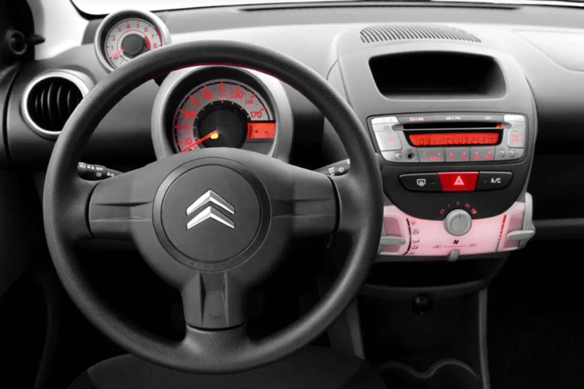 Citroen C1 1.0 3 porte CMP DeeJay (27)