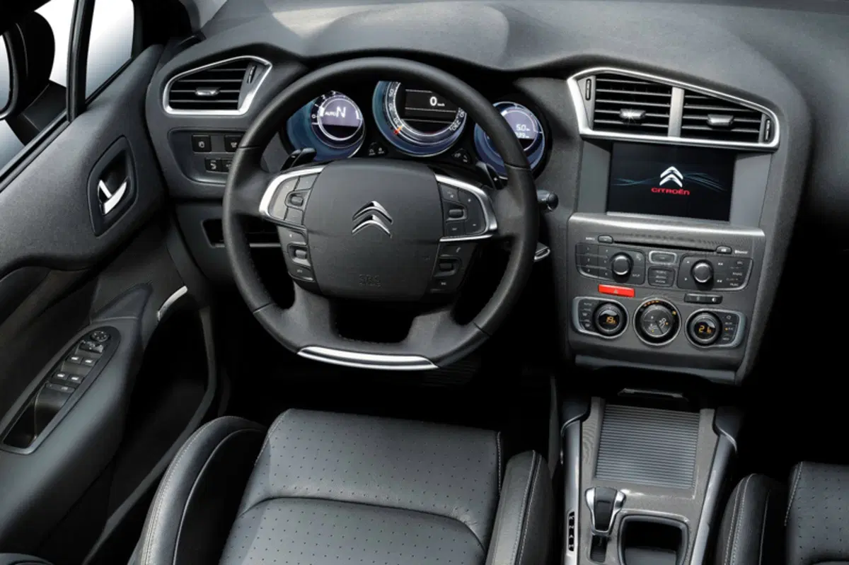 Citroen C4 (2010-18) (4)