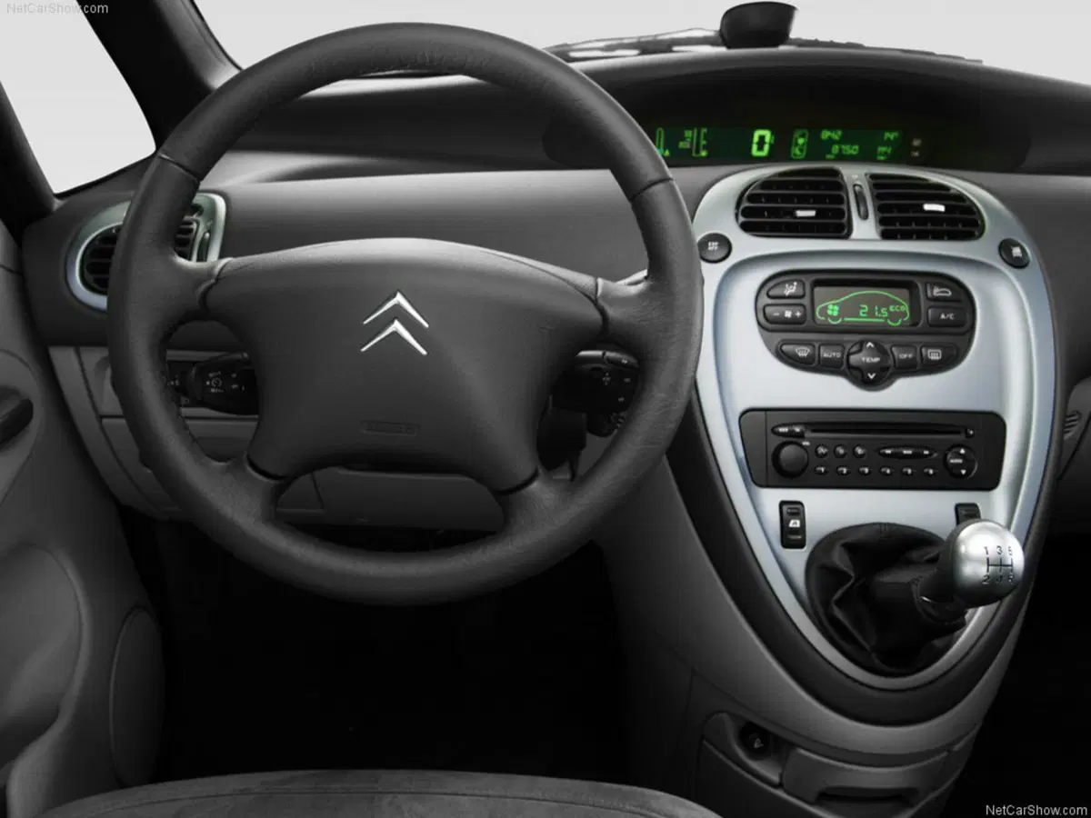 Citroen Xsara Picasso (1999-10) (19)