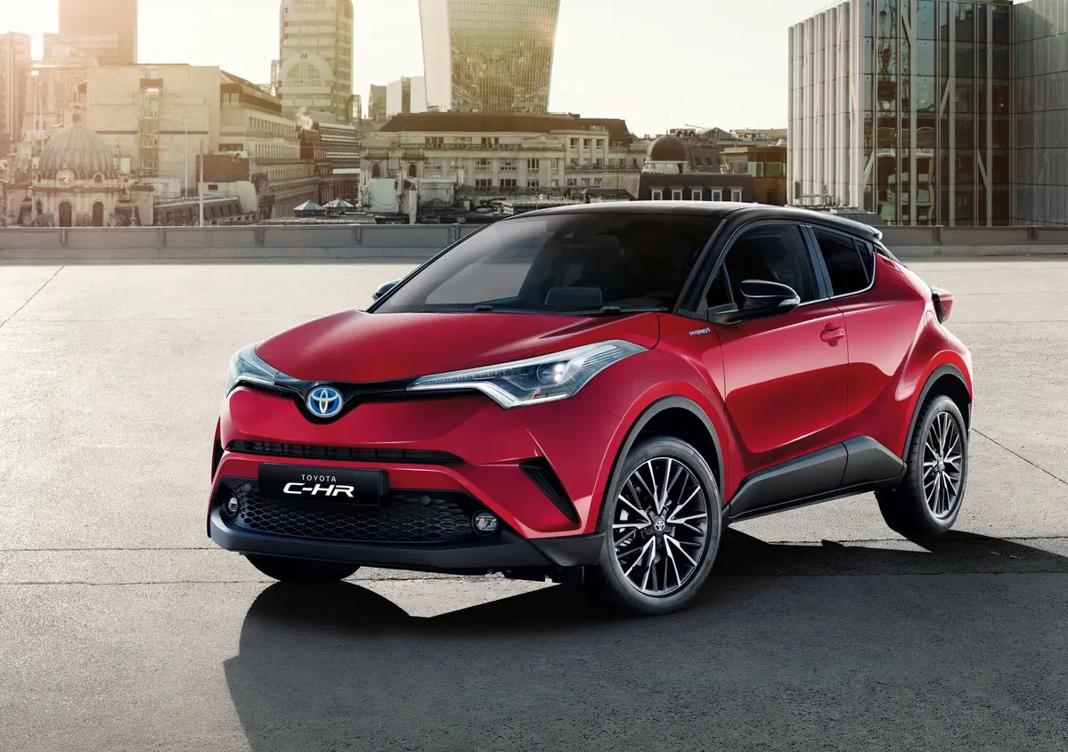Toyota C-HR, col my 2018 arriva la Trend