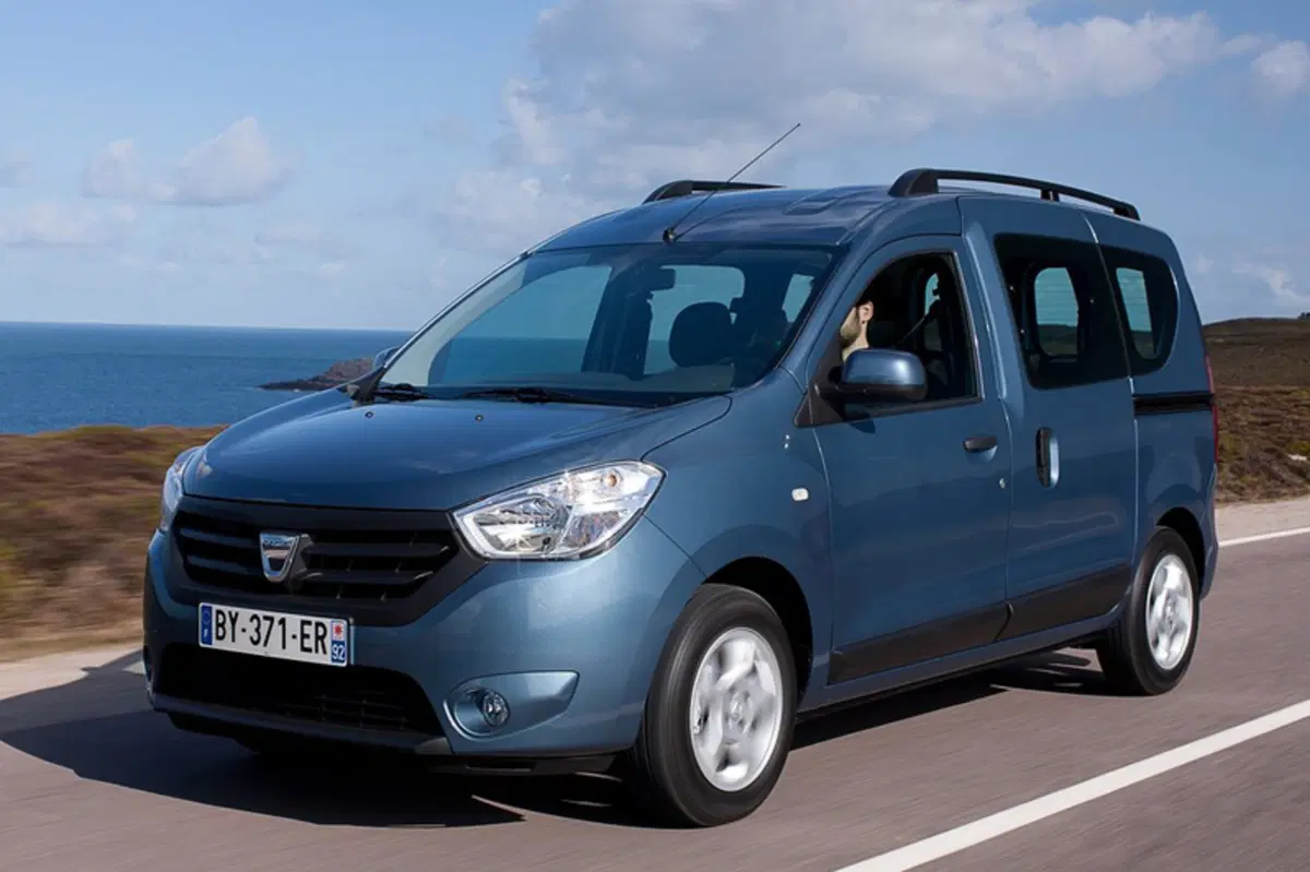 Dacia Dokker 1.6 8V 100CV Start&Stop Serie Speciale Lauréate Family N1 (26)