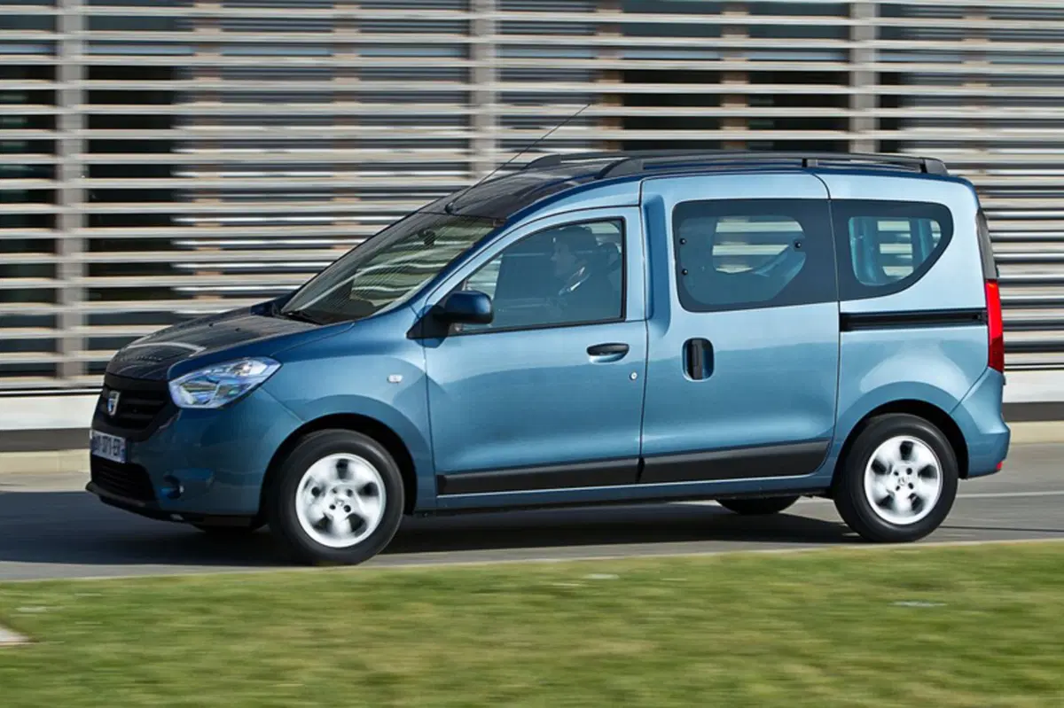Dacia Dokker 1.6 8V 100CV Start&Stop Serie Speciale Lauréate Family N1 (10)