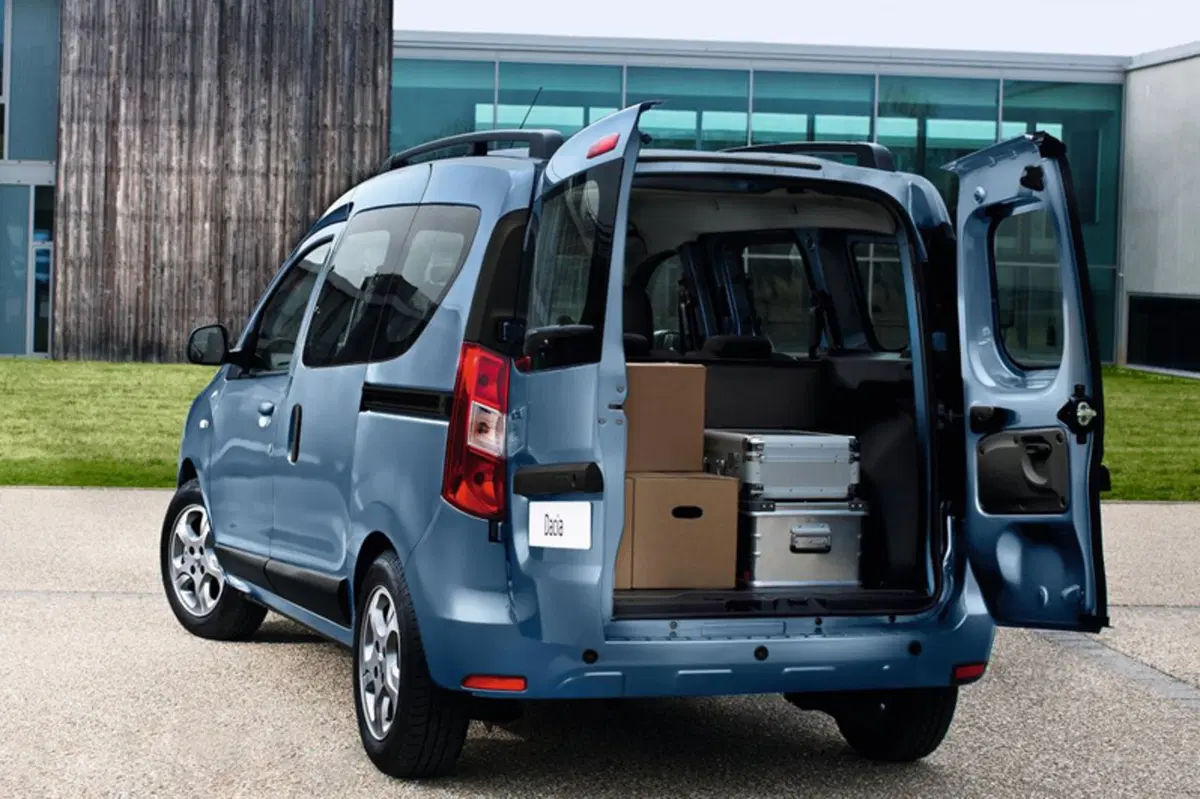 Dacia Dokker 1.6 8V 100CV Start&Stop Serie Speciale Lauréate Family N1 (14)