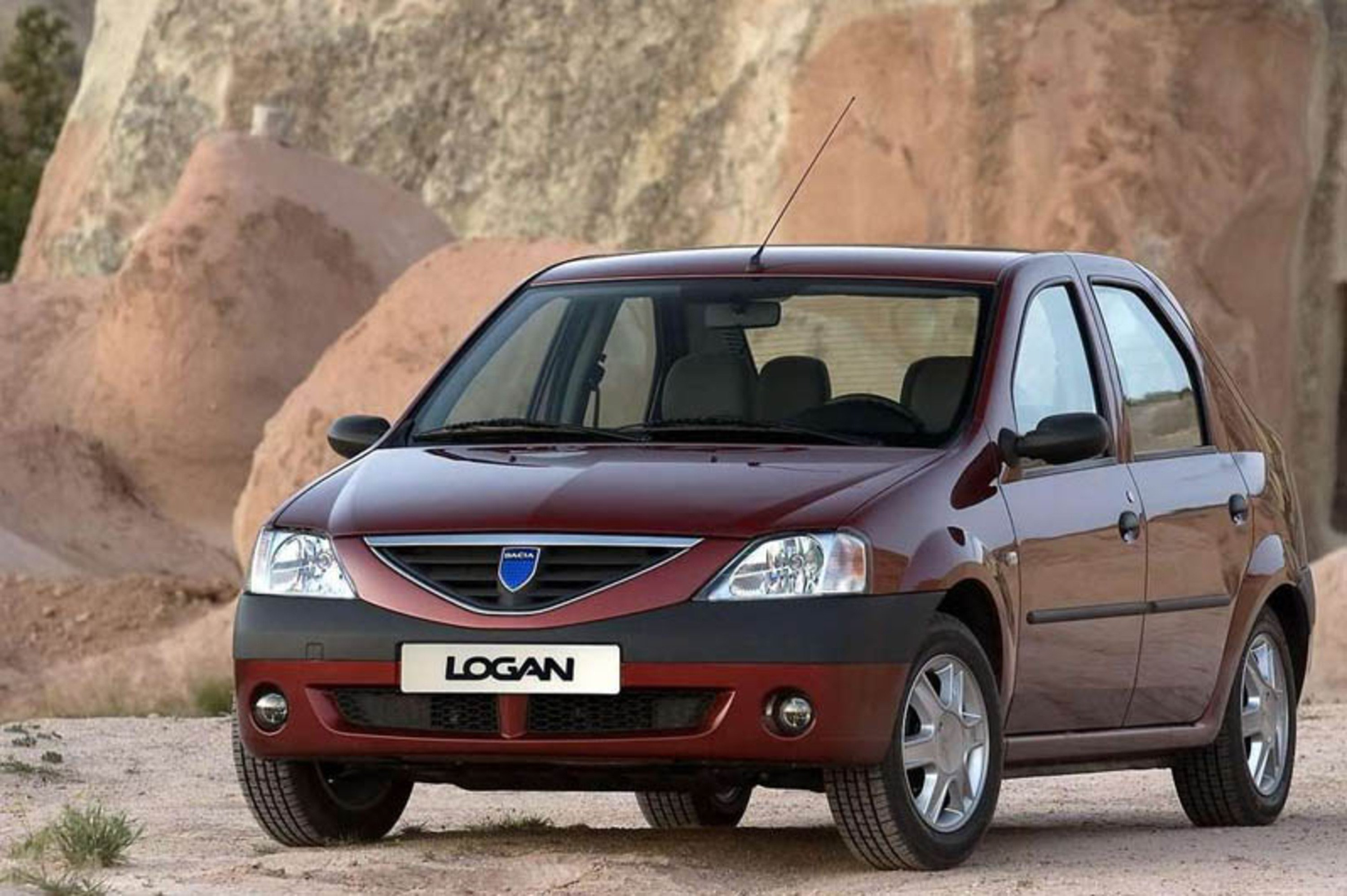 Dacia Logan (2005-08)