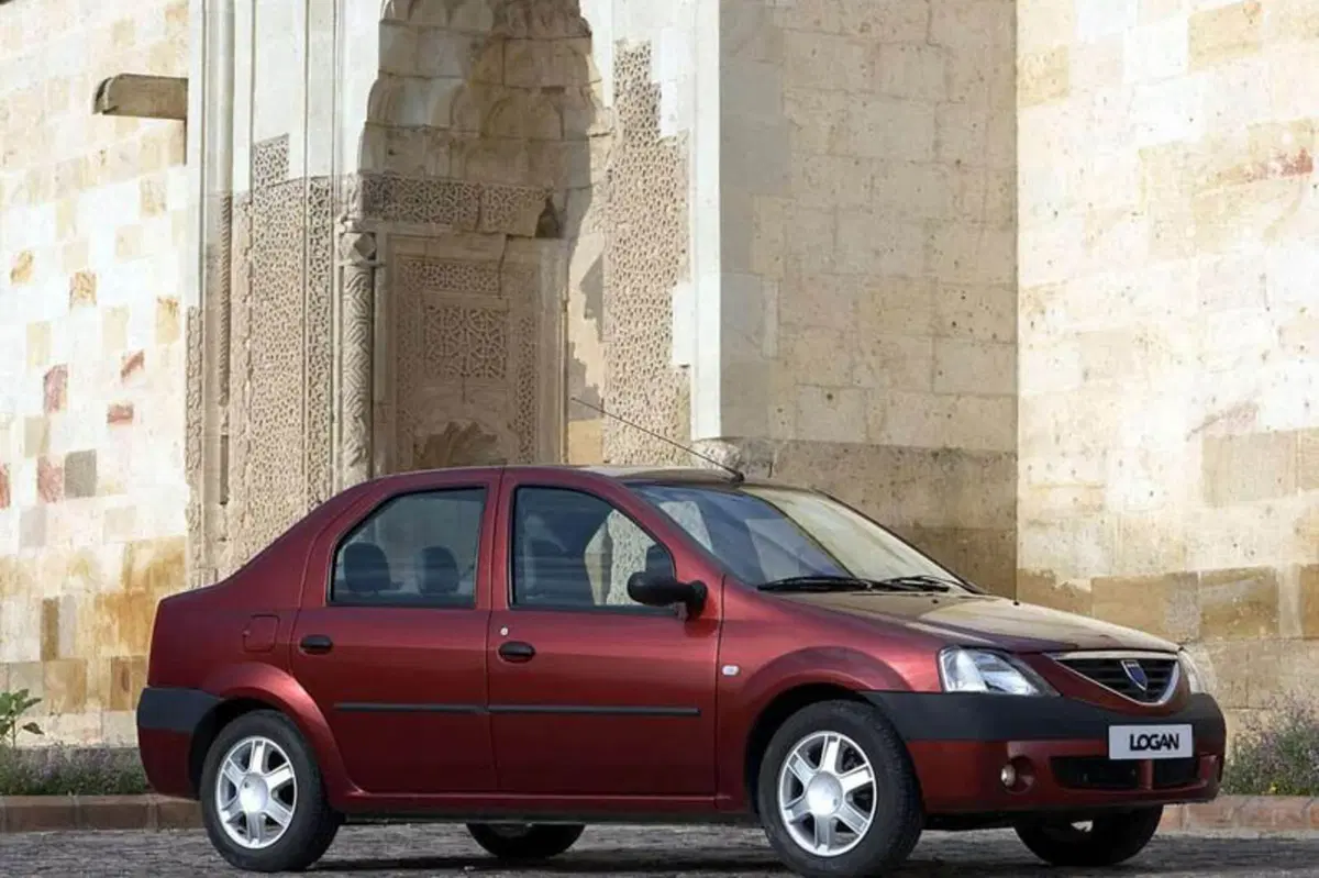 Dacia Logan (2005-08) (3)