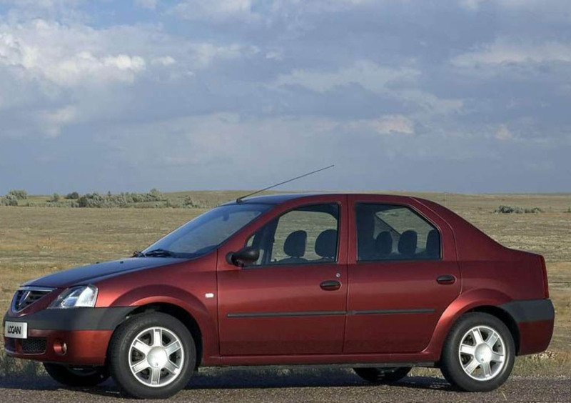Dacia Logan (2005-08) (6)