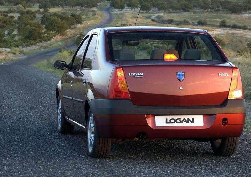 Dacia Logan (2005-08) (10)