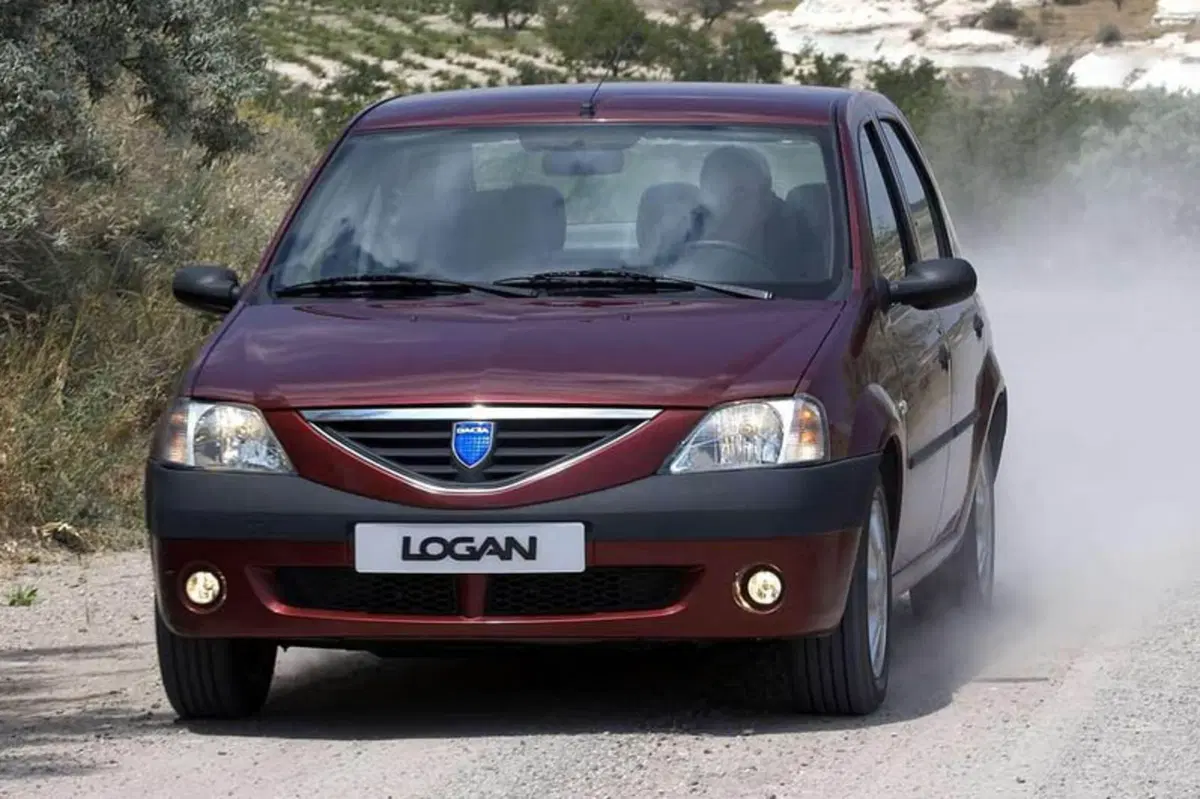 Dacia Logan (2005-08) (21)