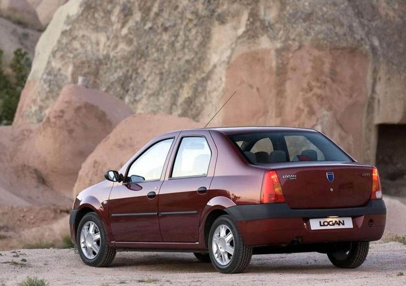 Dacia Logan (2005-08) (23)