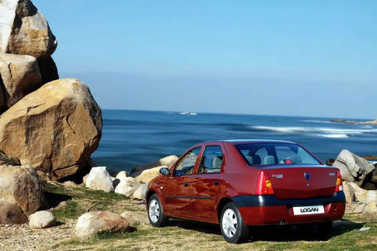 Dacia Logan (2005-08) (25)