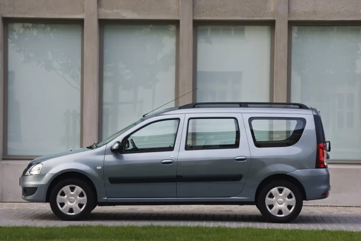 Dacia Logan (2008-12) (5)