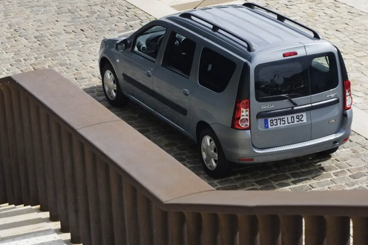 Dacia Logan Station Wagon (2008-13) (16)