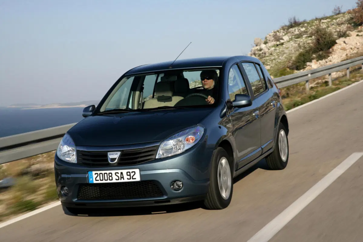 Dacia Sandero (2008-13) (2)