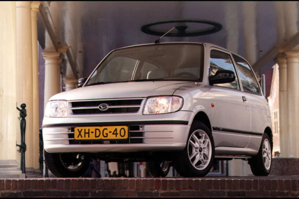 Daihatsu Cuore 1.0i 12V cat 3 porte CX (6)