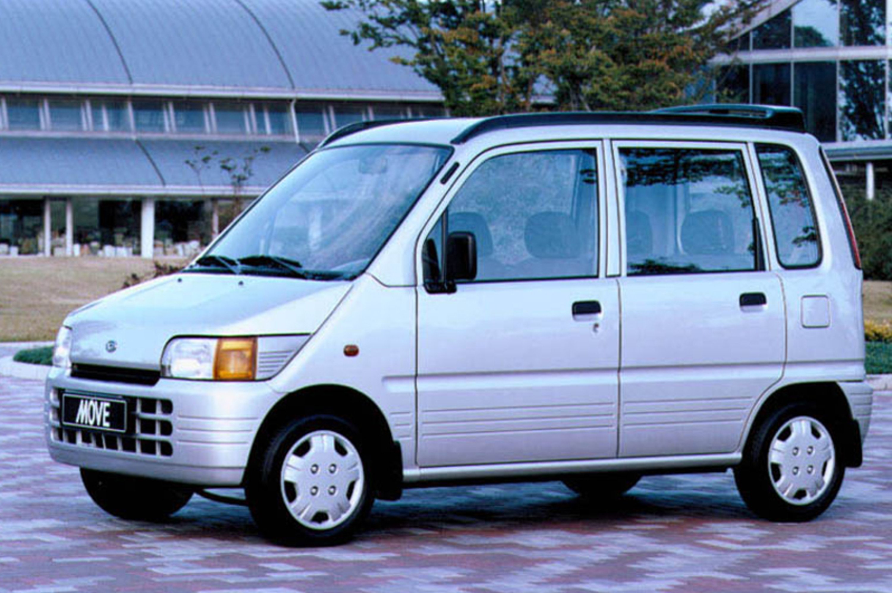 Daihatsu Move (1997-00)