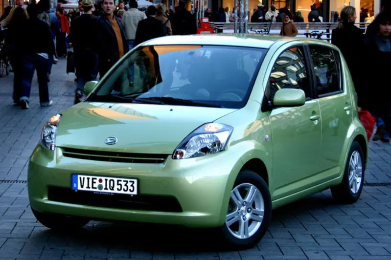 Daihatsu Sirion (2005-12)